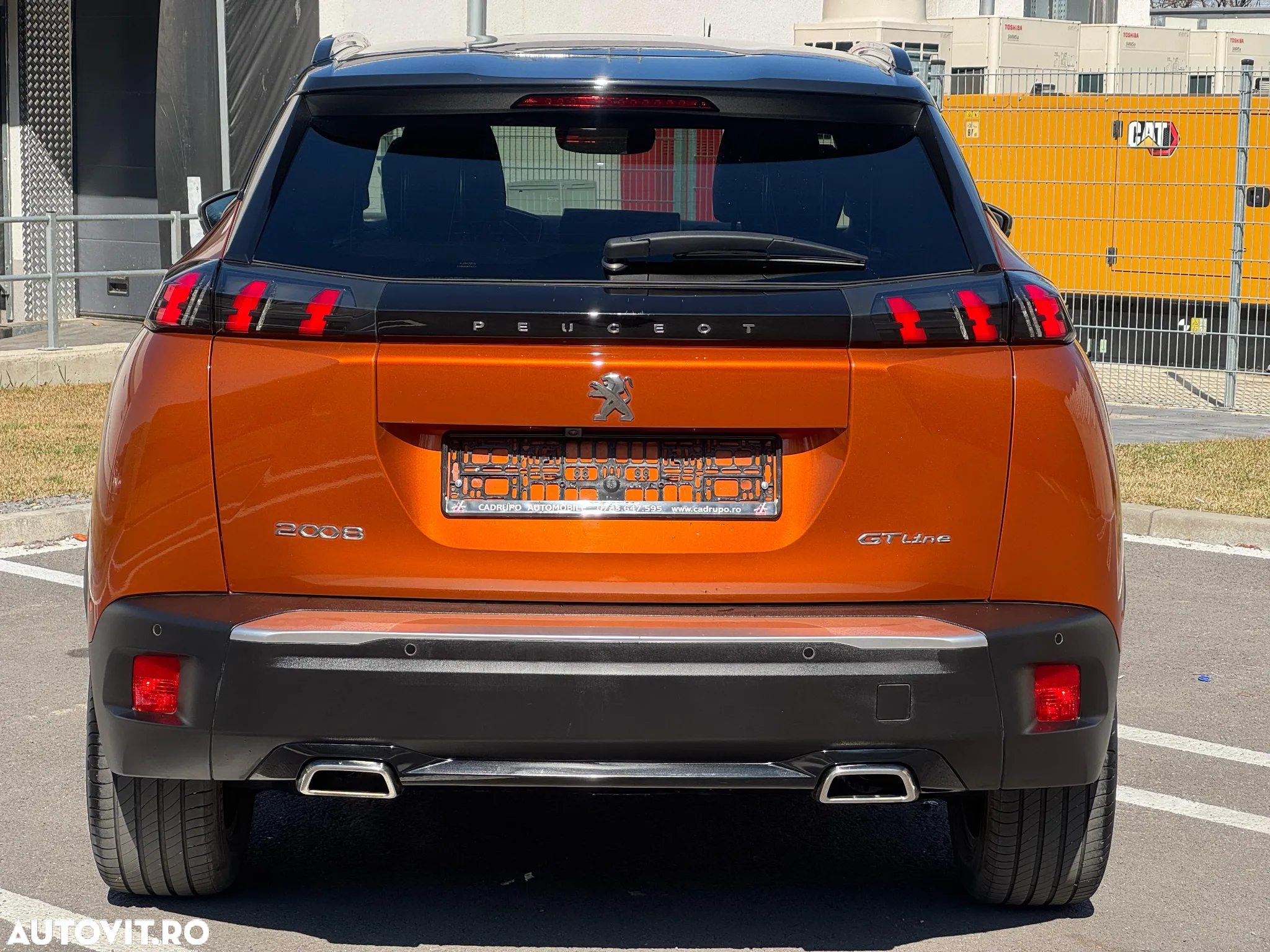 Peugeot 2008 1.2 L PureTech STT GT Line - 8