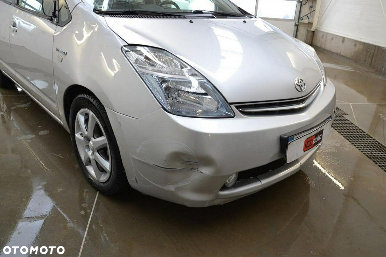 Toyota Prius - 13
