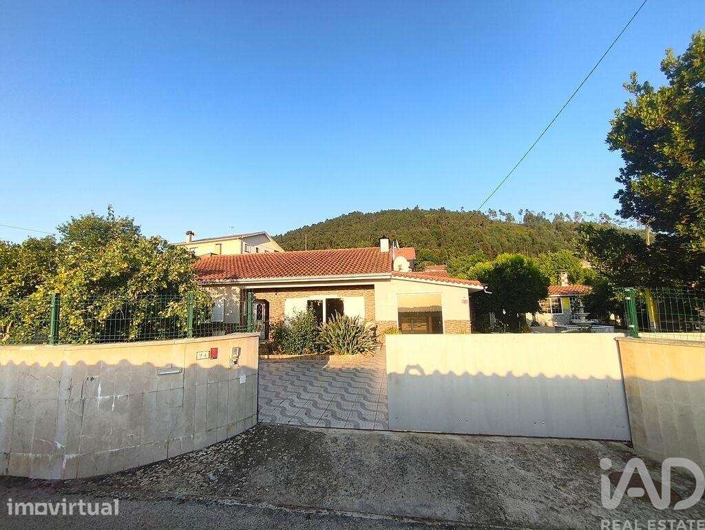 Casa / Villa T2 em Miranda do Corvo de 384,3 m2 - Grande imagem: 3/40