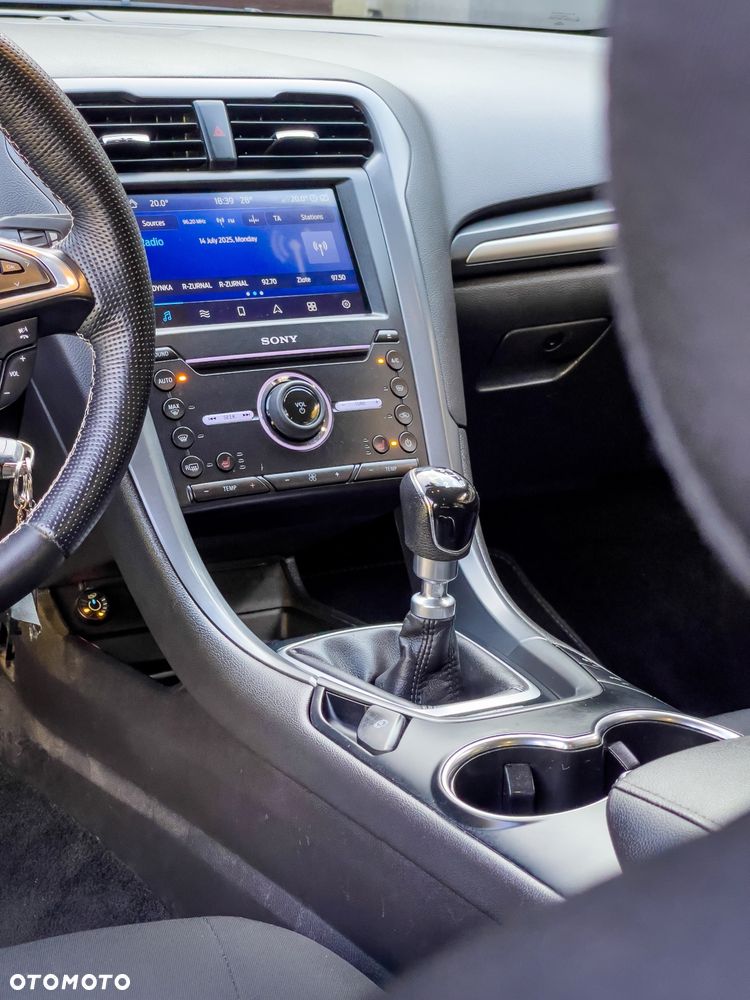 Ford Mondeo - 25