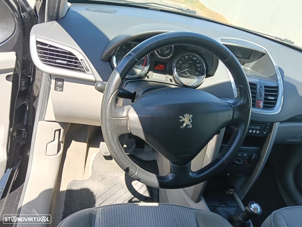 Peugeot 207 1.4 HDi Premium - 10