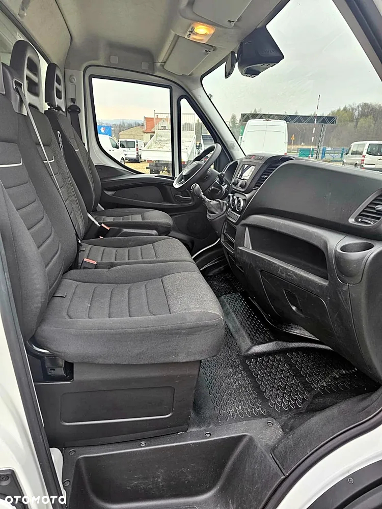 Iveco 35C16 - 12