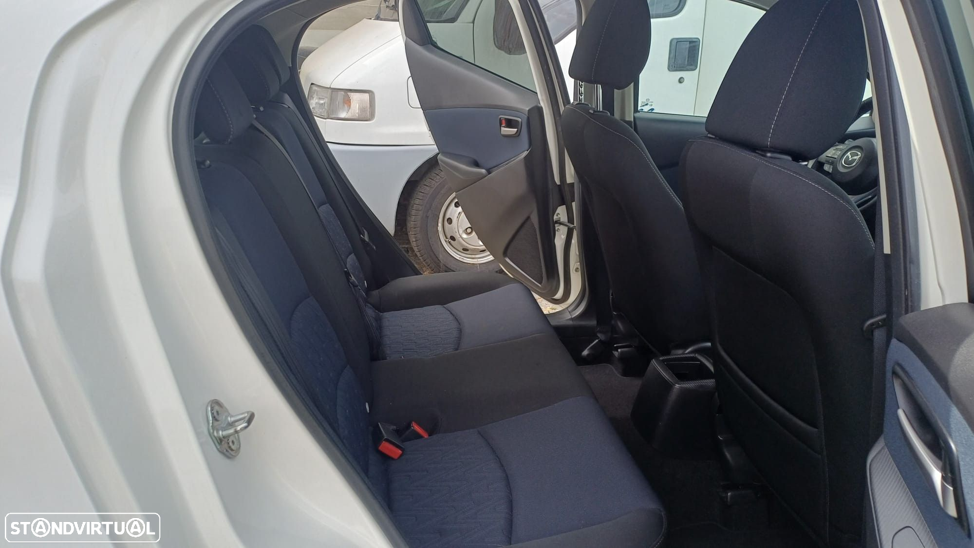 Mazda 2 1.5 Sky.Excellence - 23