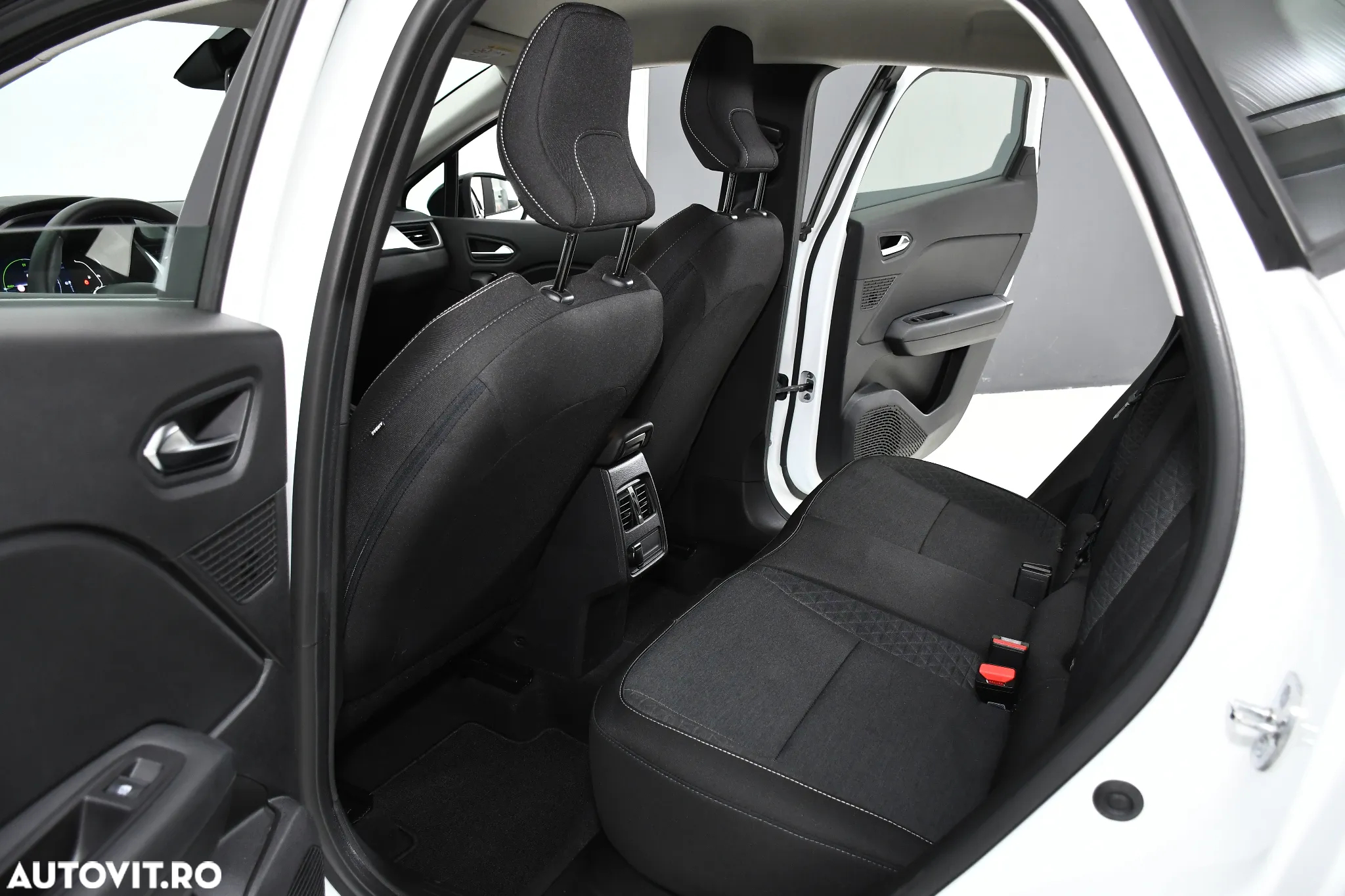 Renault Captur E-TECH Full Hybrid 145 EVOLUTION - 6