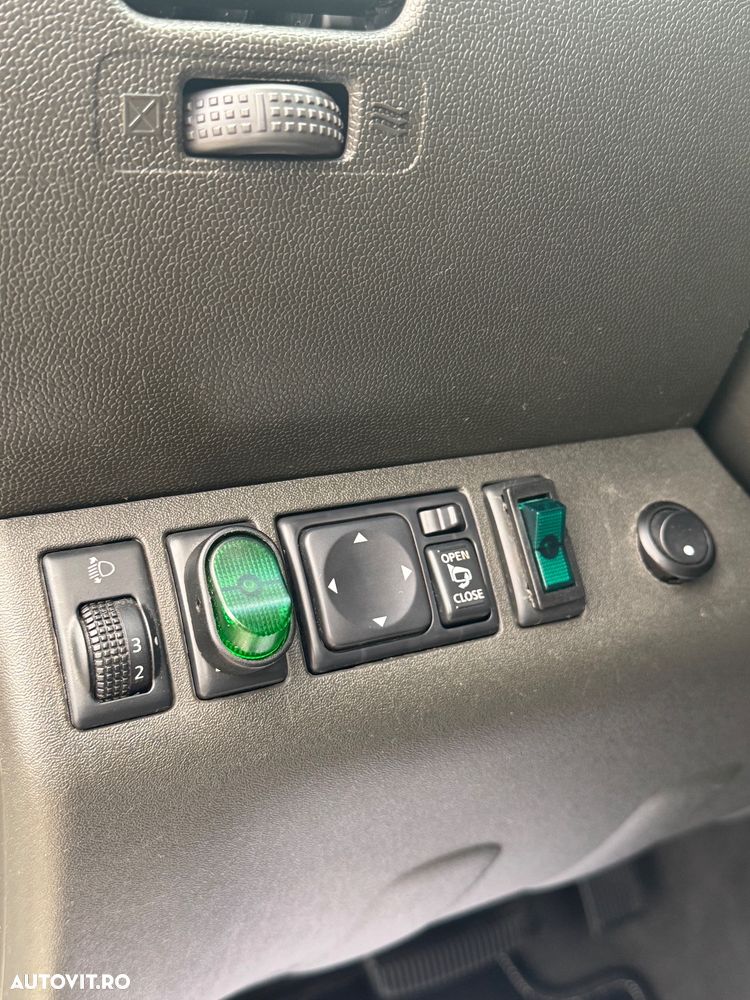 Nissan Navara 3.0 V6 dCi Double Cab LE Plus Aut. - 19