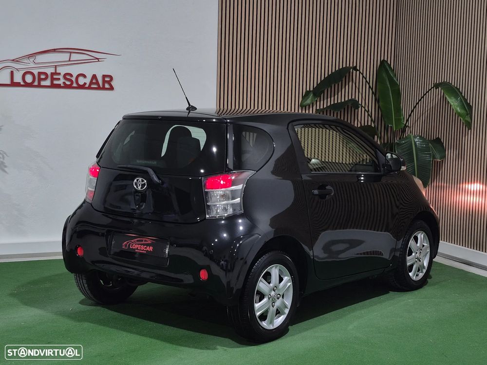 Toyota iQ 1.0 VVT-i - 5