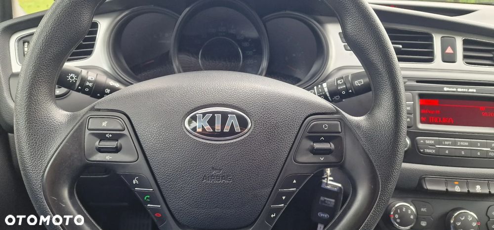Kia Ceed 1.4 CVVT Attract Plus - 16