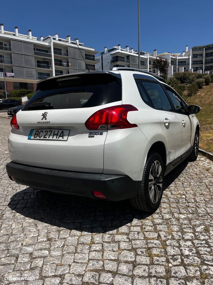 Peugeot 2008 PureTech 82 Style - 4