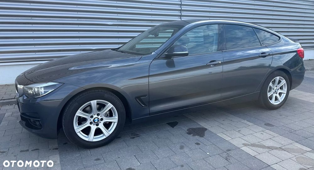 BMW 3GT 320i xDrive Advantage - 4