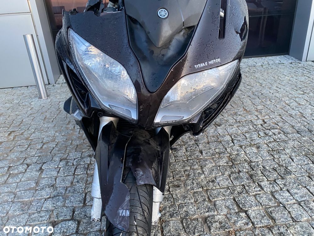 Yamaha FJR - 6