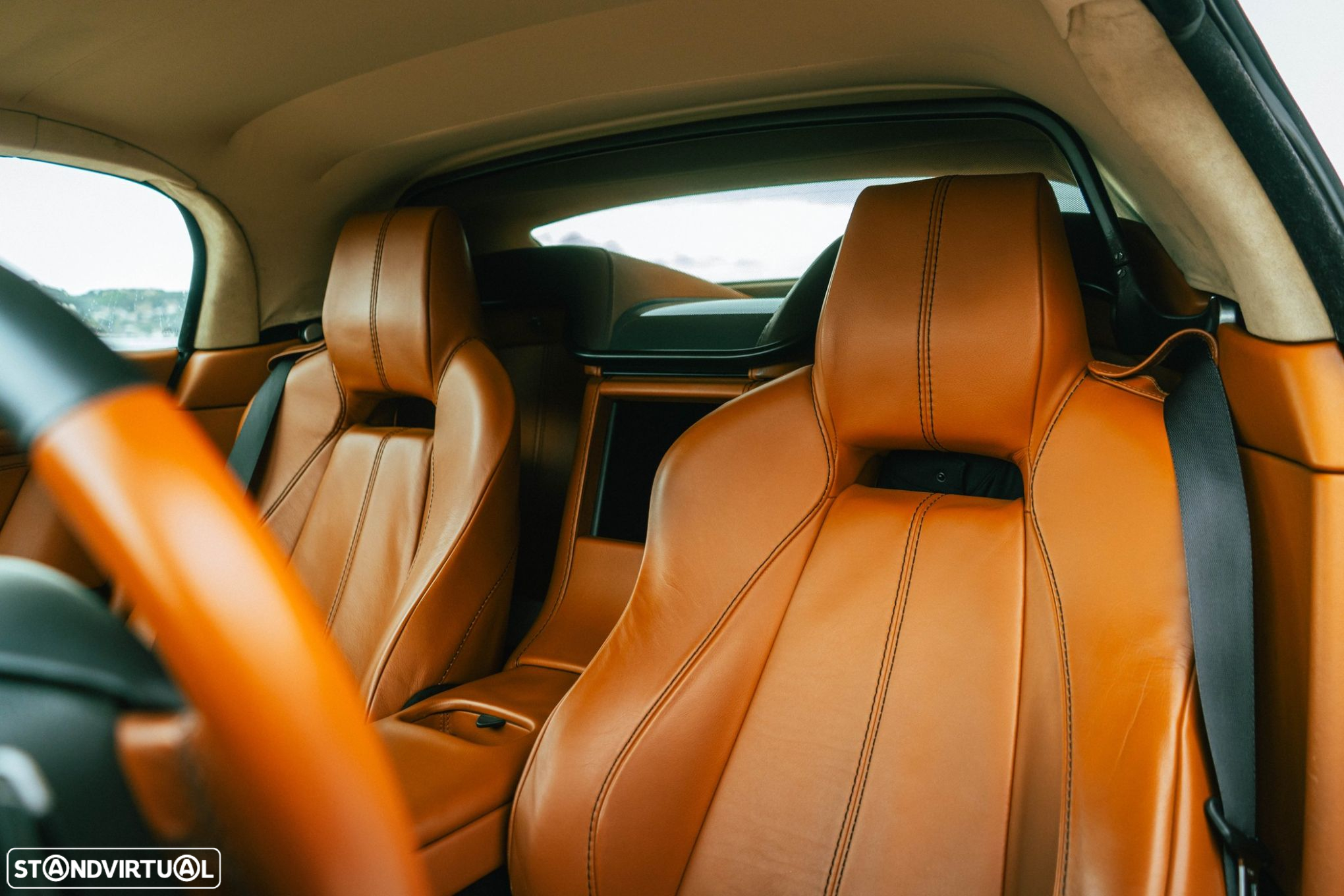 Aston Martin Vantage Roadster - 17