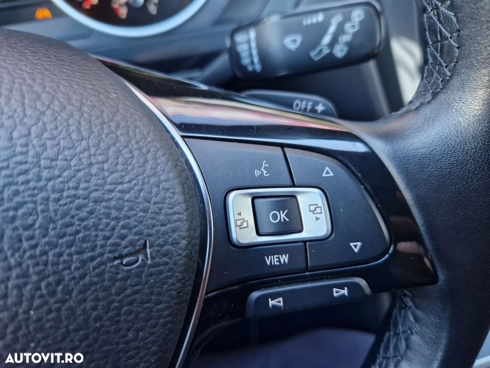 Volkswagen Tiguan - 24