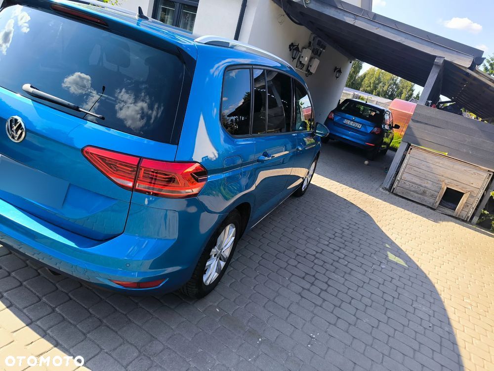 Volkswagen Touran 2.0 TDI BMT Comfortline - 6