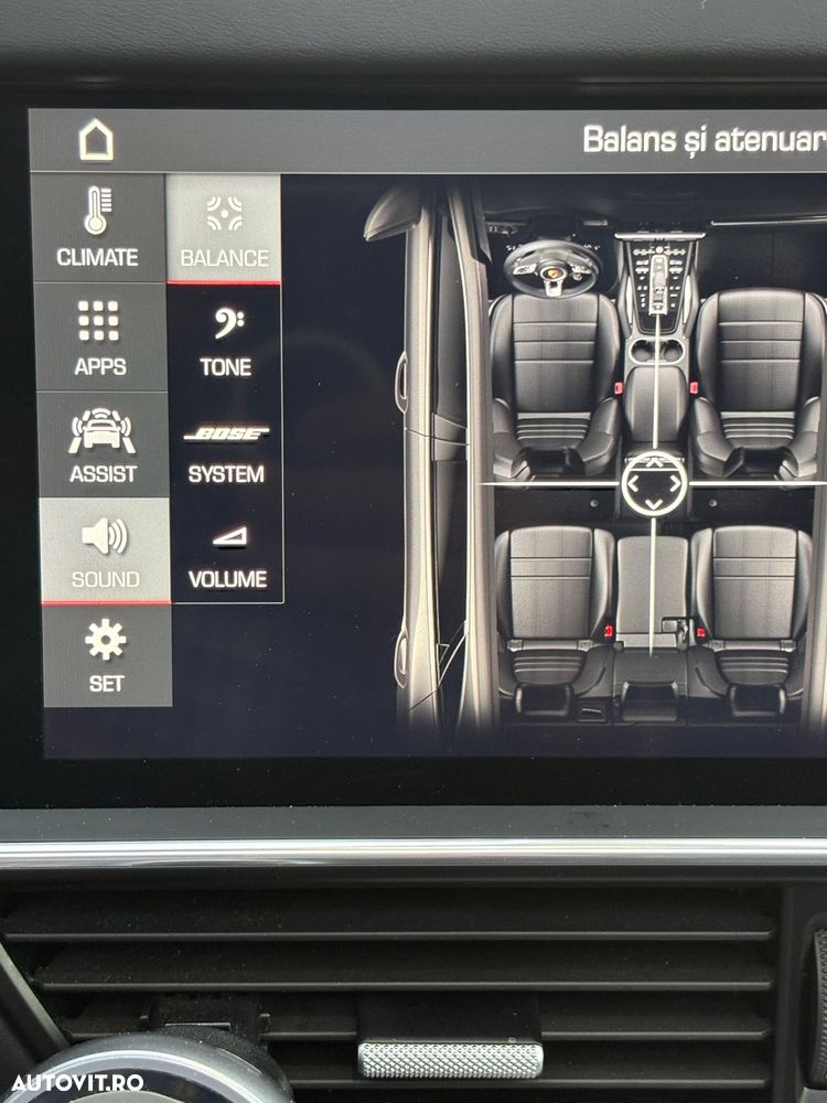 Porsche Cayenne Turbo - 10