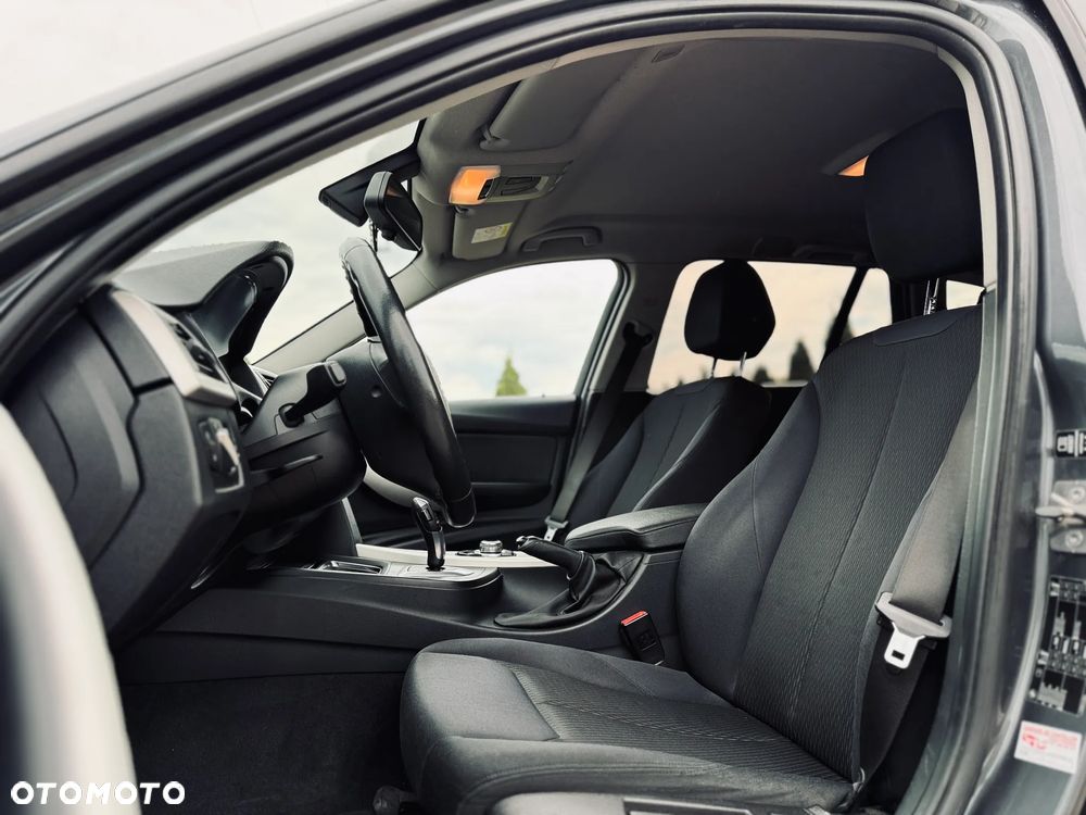 BMW Seria 3 318d - 25