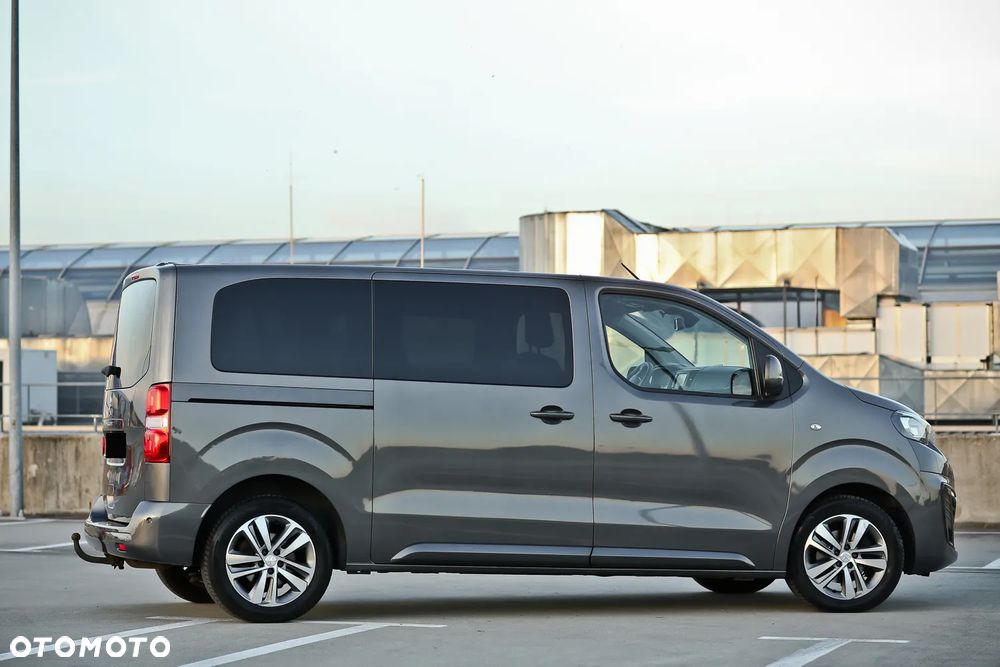 Peugeot Traveller L2 2.0 EAT8 Active - 17