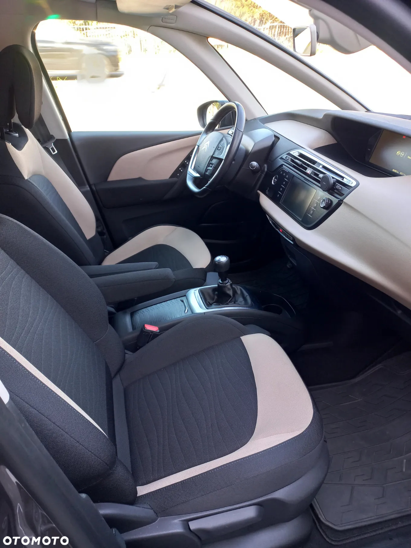 Citroën C4 Grand Picasso BlueHDi 120 SHINE - 8