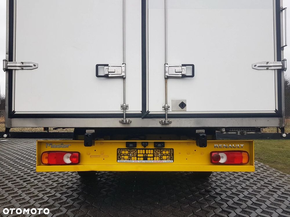 Renault MASTER KONTENER 8EP 4,21x2,23x2,22 KLIMA MANUAL KRAJOWY 6-BIEGÓW - 20