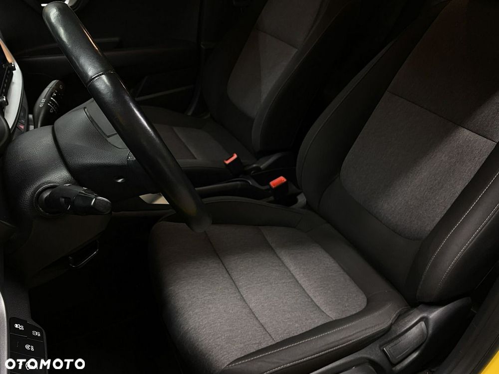 Kia Stonic - 31