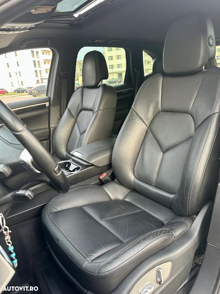 Porsche Cayenne 3.0TD TipTronic - 7