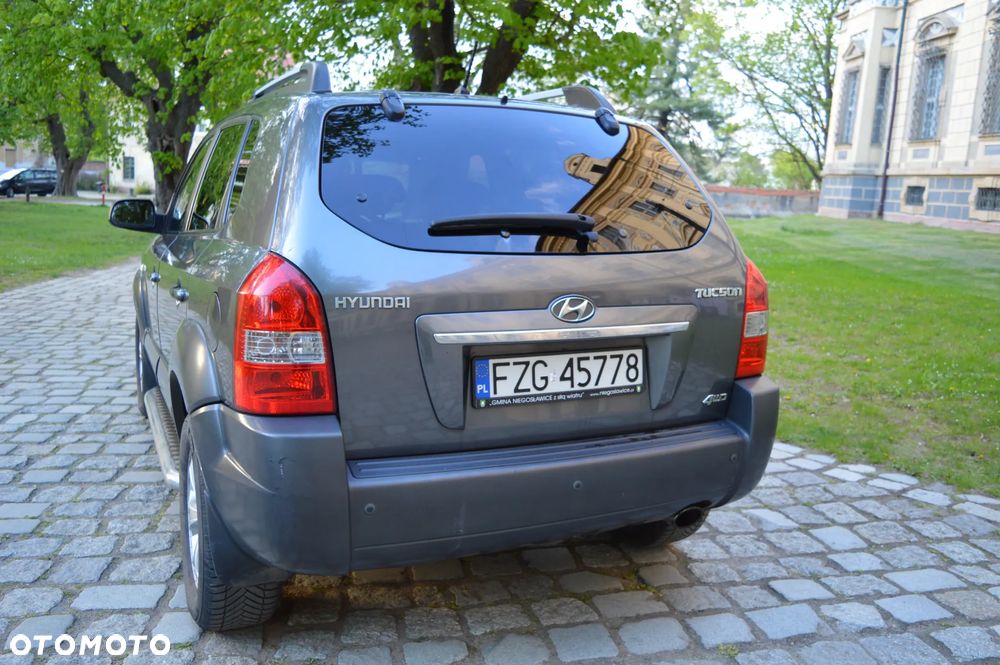 Hyundai Tucson 2.0 4WD GLS - 6