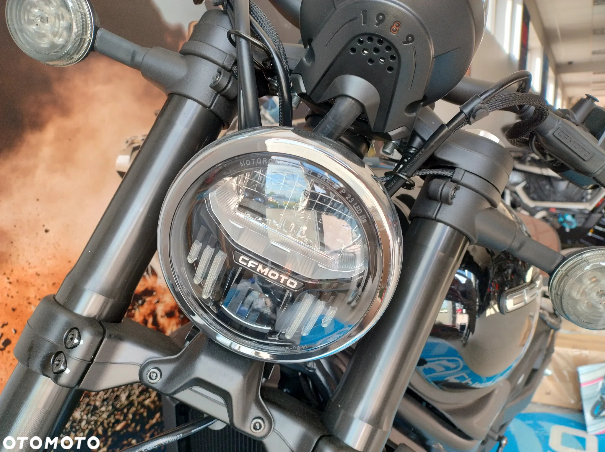 CFMoto 450CL-C Bobber - 18