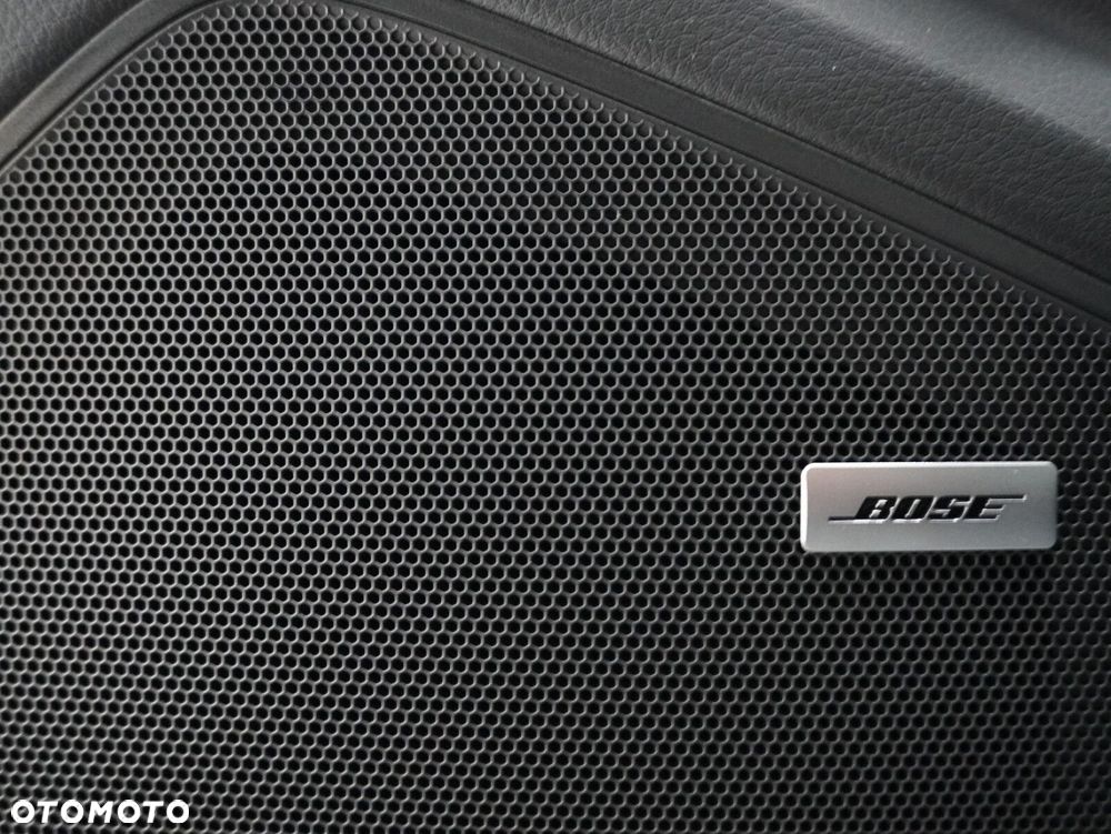Porsche Cayenne - 21