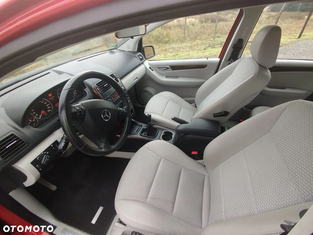 Mercedes-Benz Klasa A 150 BlueEFFICIENCY - 9