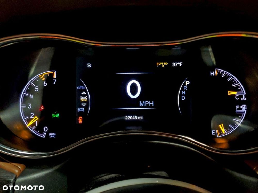 Jeep Grand Cherokee - 10