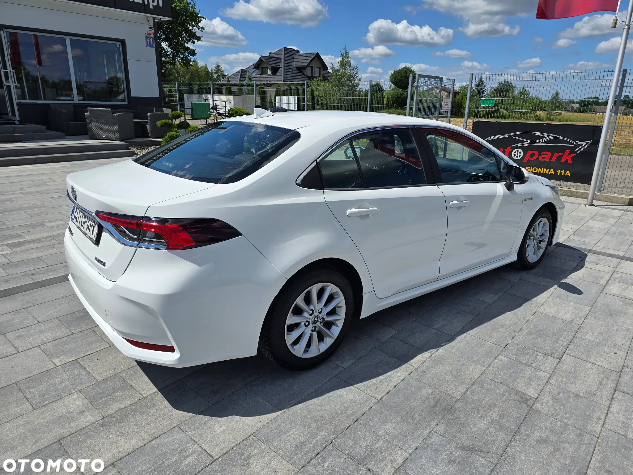 Toyota Corolla 1.8 Hybrid GPF Comfort - 16