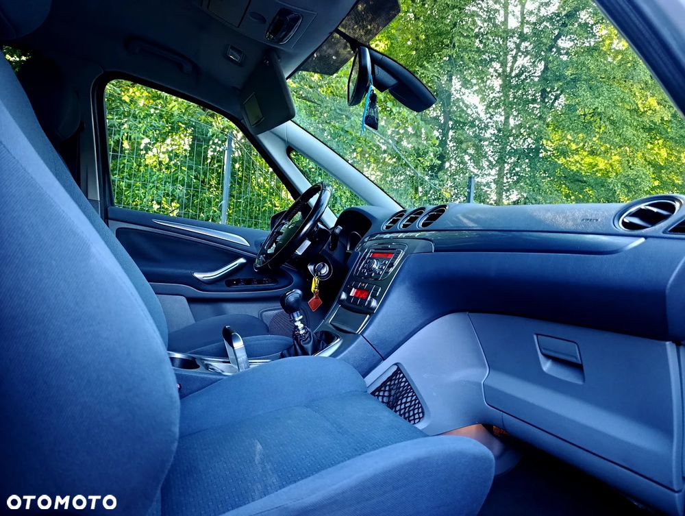 Ford S-Max - 15