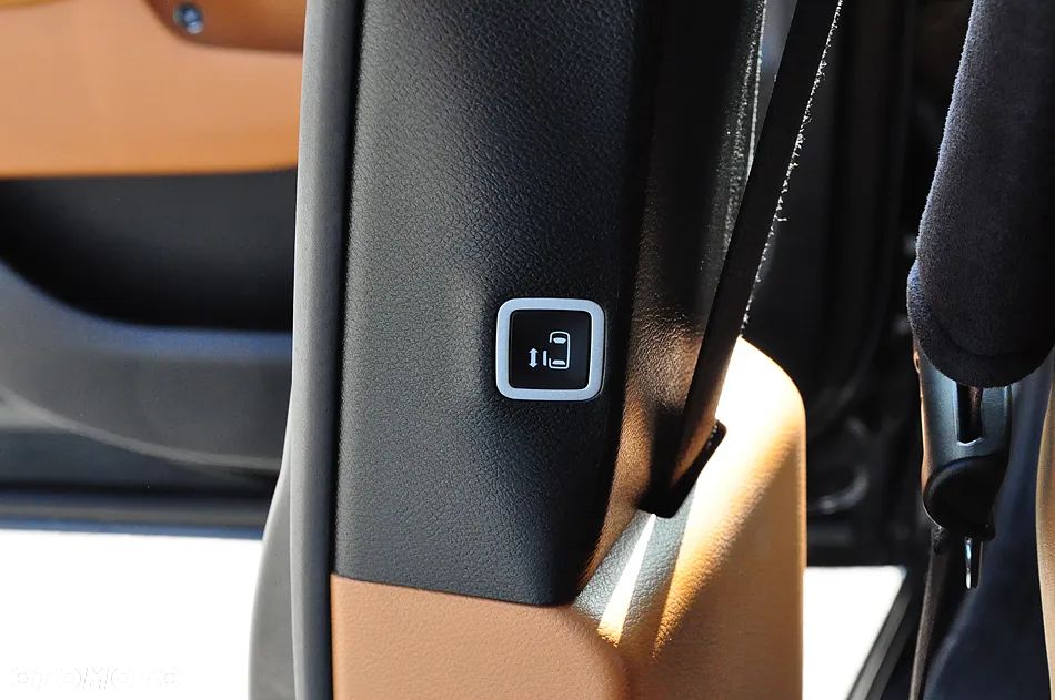 Chrysler Pacifica - 37