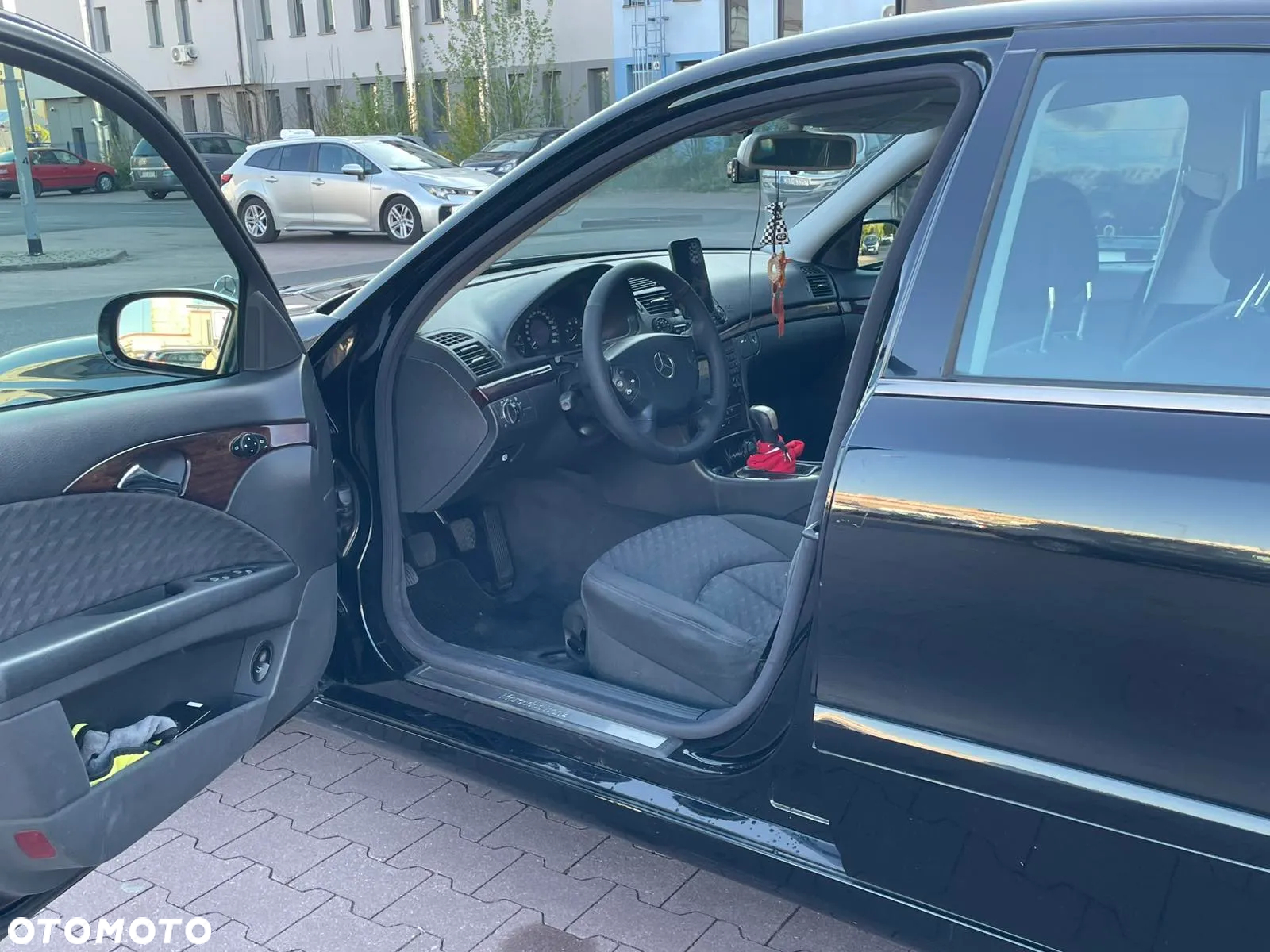Mercedes-Benz Klasa E 200 CDI Classic - 14