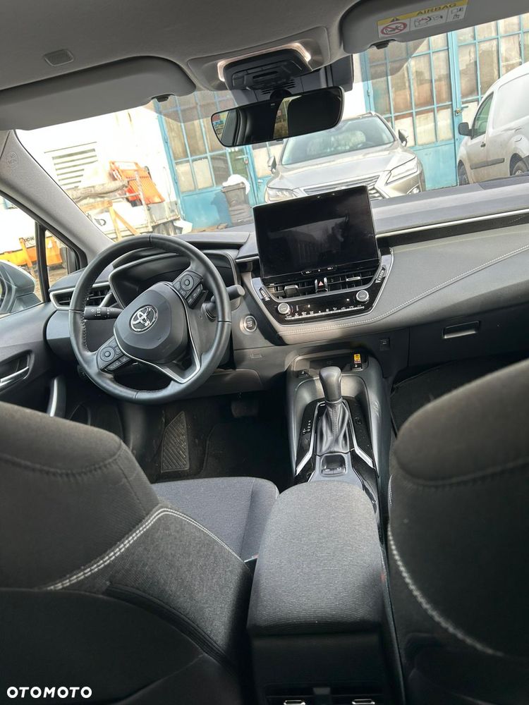 Toyota Corolla - 13