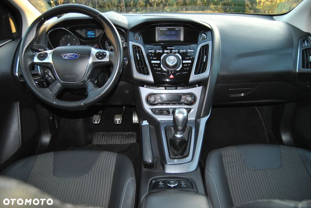 Ford Focus 1.6 TDCi DPF Start-Stopp-System Titanium - 25