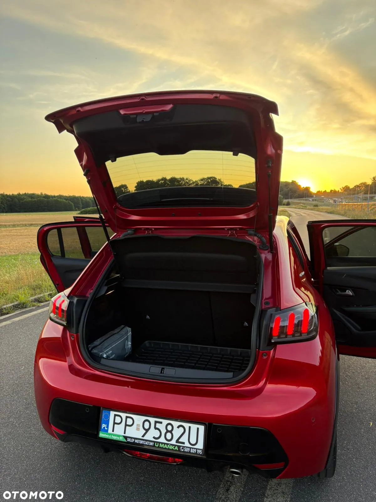 Peugeot 208 PureTech 100 GT Pack - 14