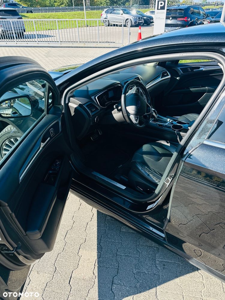 Ford Fusion - 9