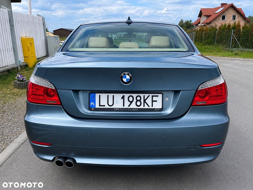 BMW Seria 5 525i xDrive - 5