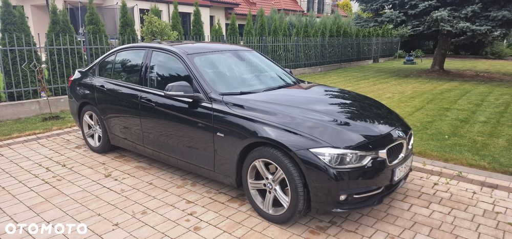 BMW Seria 3 320d xDrive Sport Line - 7