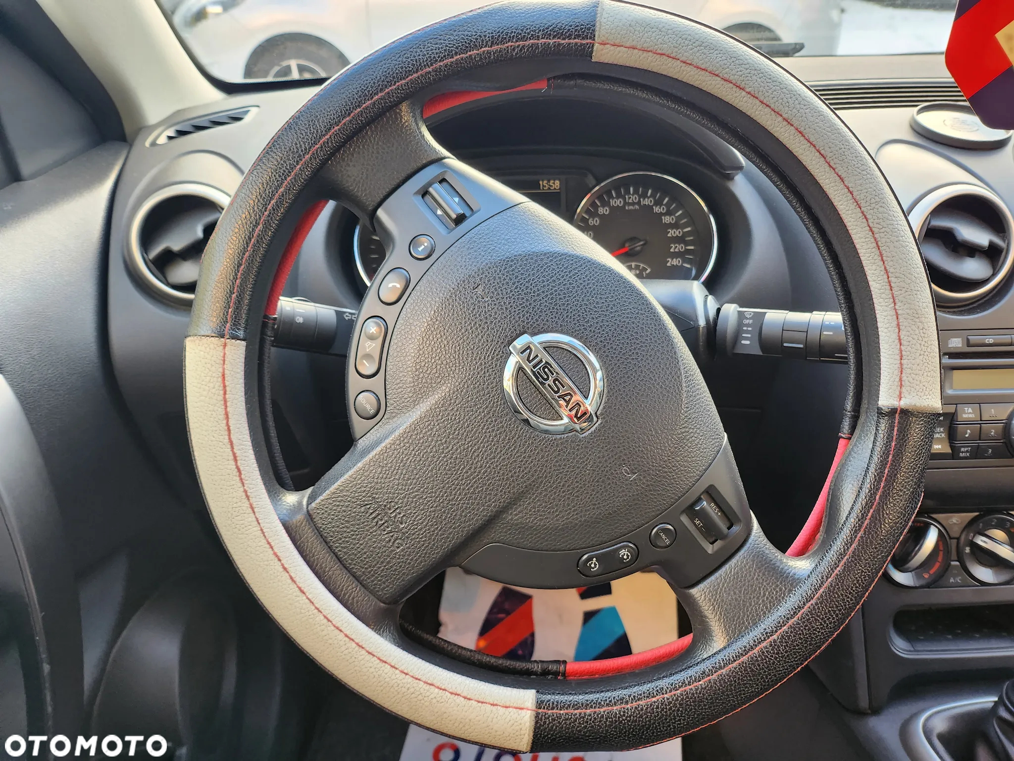 Nissan Qashqai 1.5 dCi Visia - 10