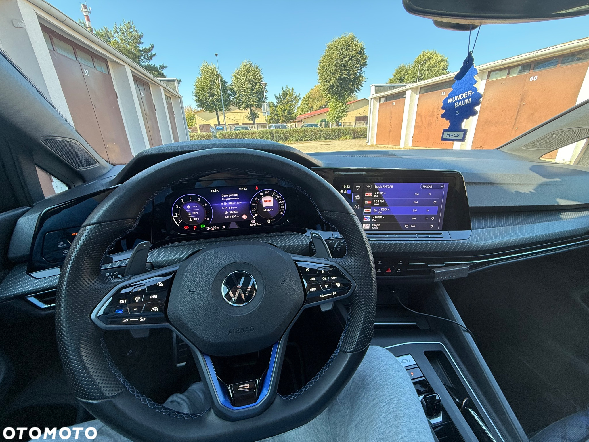 Volkswagen Golf VIII 2.0 TSI 4Motion R DSG - 9