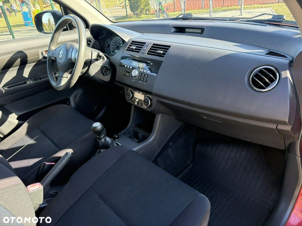 Suzuki Swift 1.3 Club dance - 13