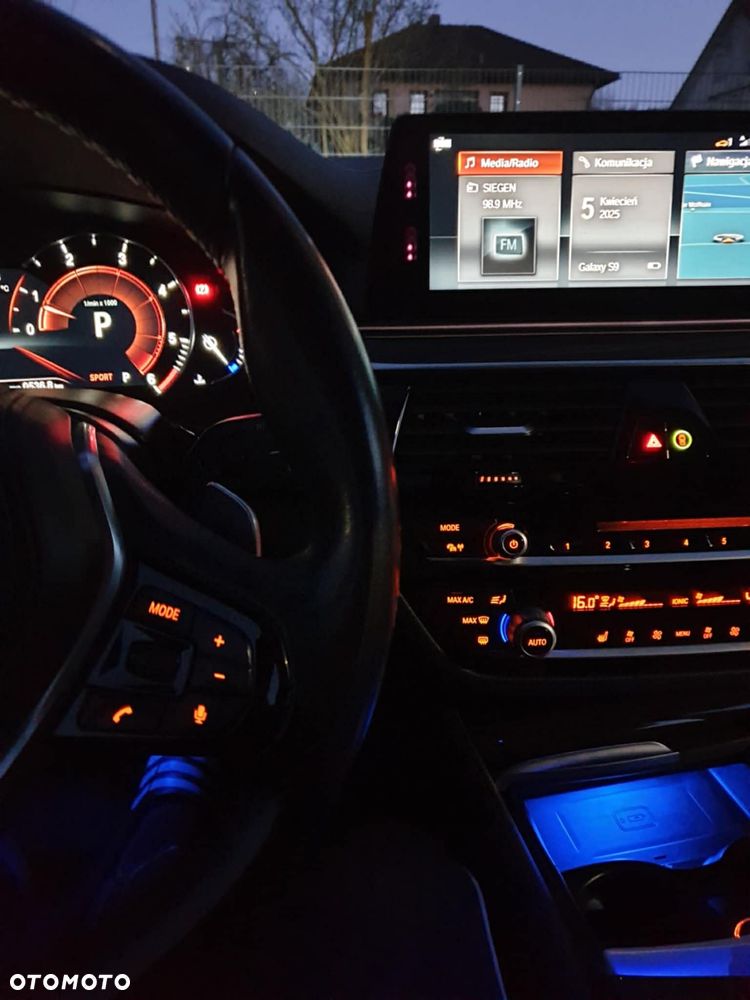 BMW Seria 5 520d - 17