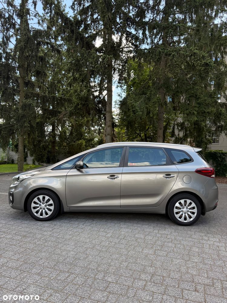 Kia Carens 1.6 GDI L 7os - 15