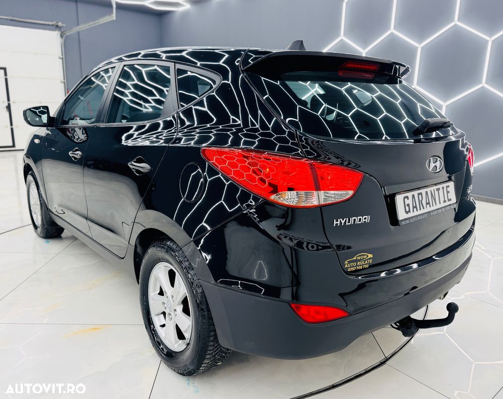 Hyundai ix35 1.7 CRDI 2WD blue Finale Silver - 3