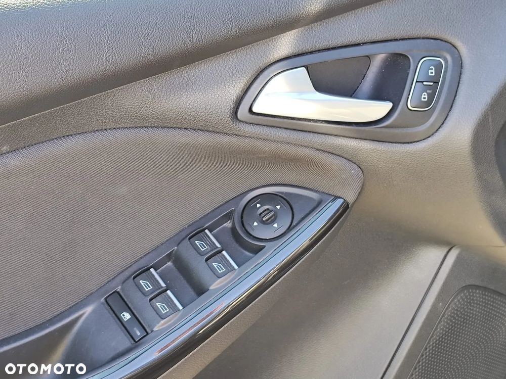 Ford Focus 1.5 EcoBlue STart-Stopp-System TITANIUM - 17