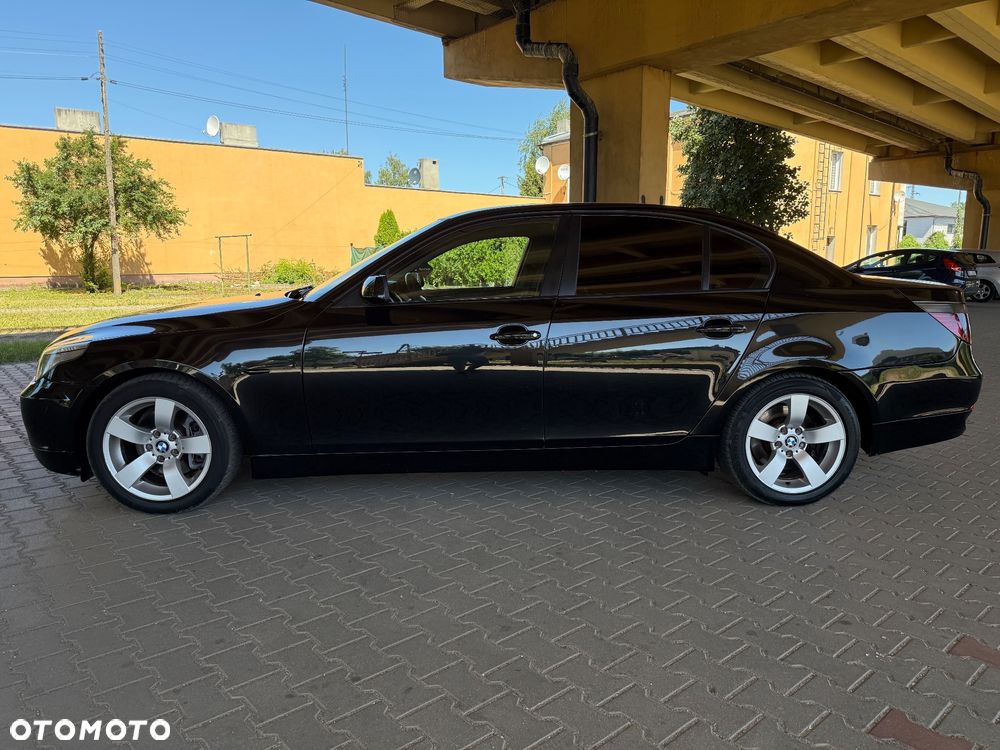 BMW Seria 5 530i - 25