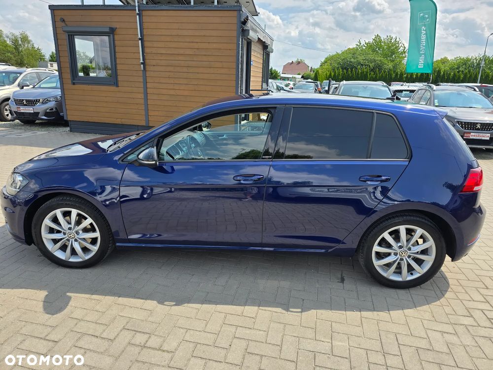 Volkswagen Golf - 6