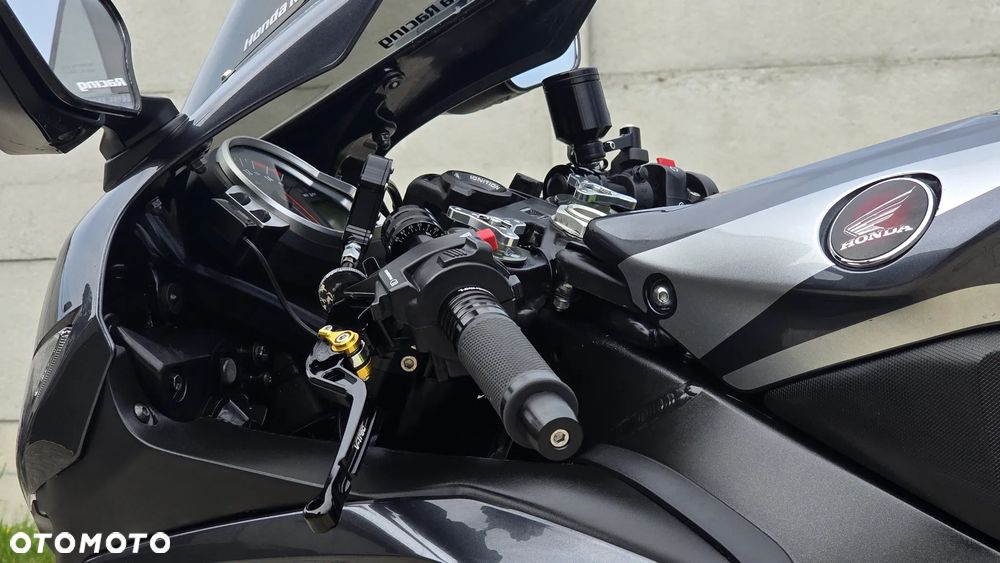 Honda CBR - 31