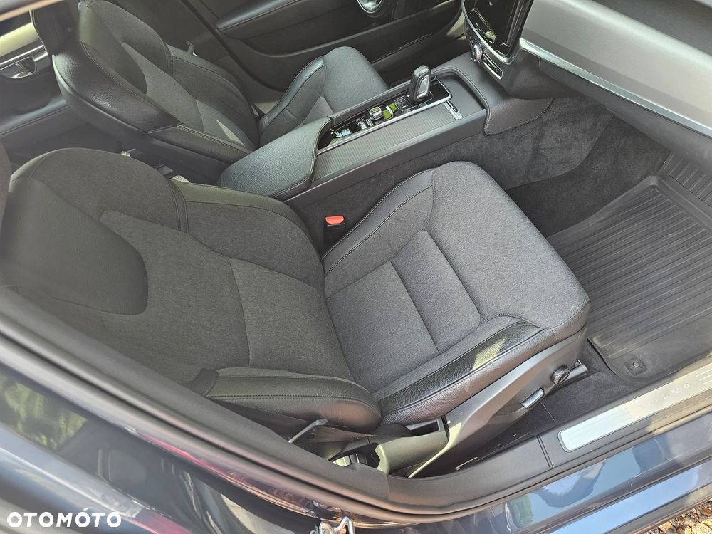 Volvo V90 B4 D Plus Dark - 23